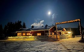Skogen-lodge Koskullskulle